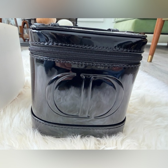 Dior ALL Black Patent Pleather Train Case NEW in original box Zipper pull SEALED - Picture 6 of 15